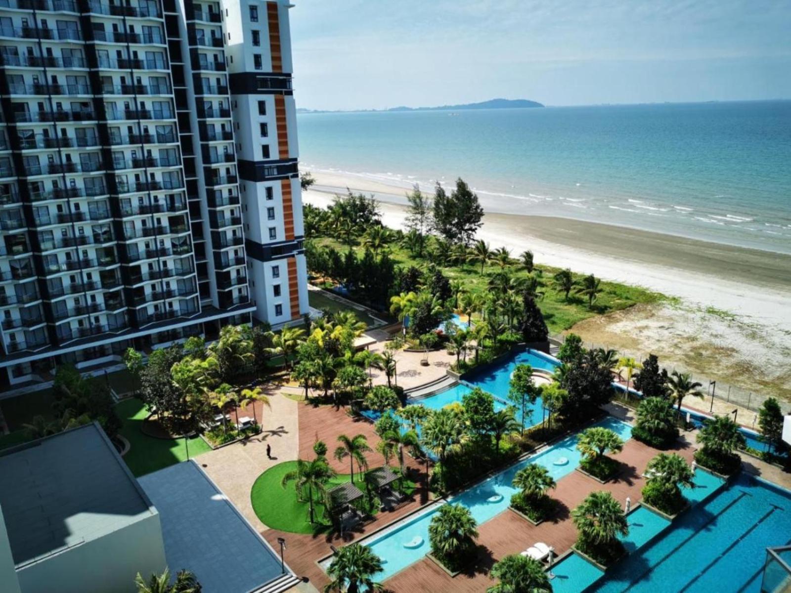 Vitaminsea4 Seaview 6pax Netflix A-11-12 * Kuantan